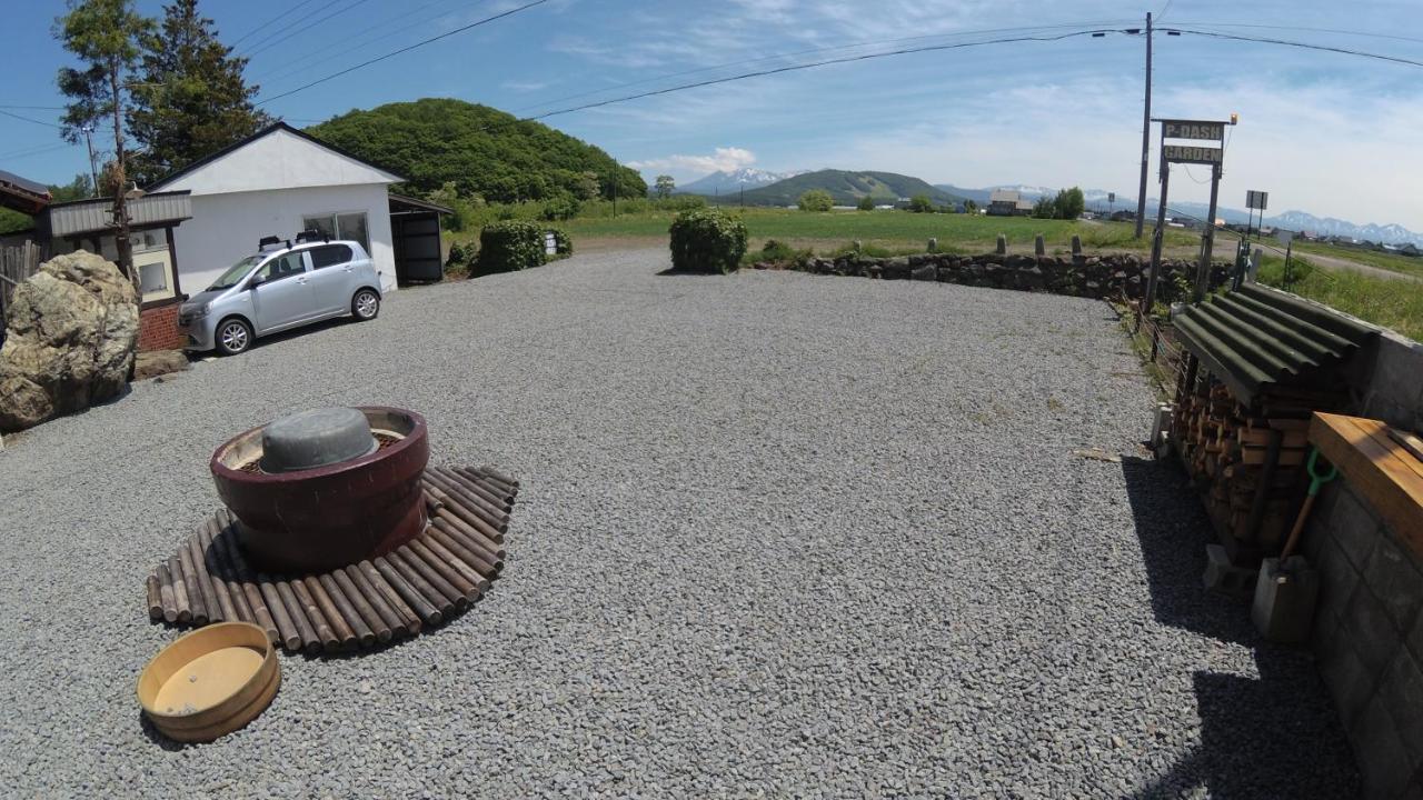 P-Dash Garden Backpackers Higashikawa Exterior photo
